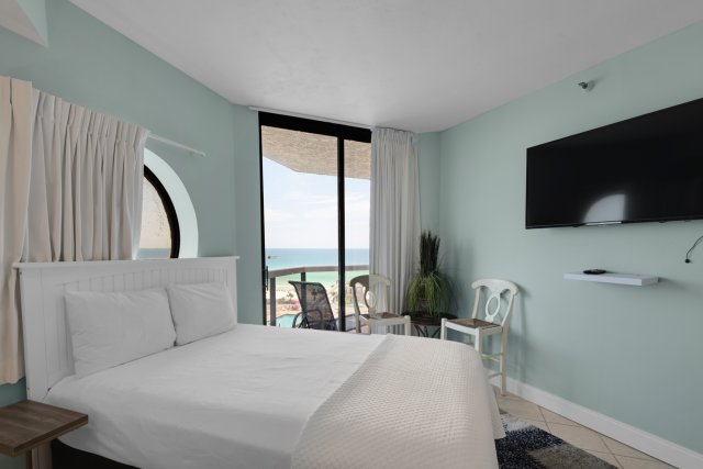 Surfside | Partial Ocean View + Cove